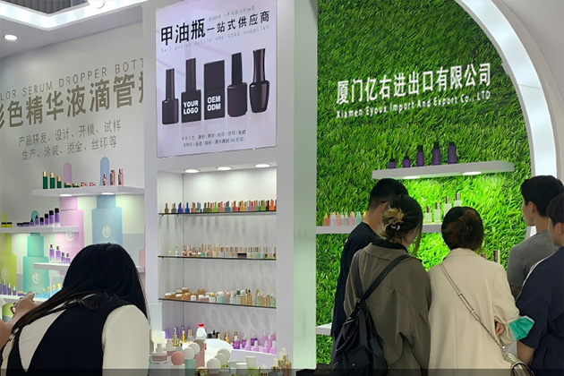 About Us（images 25）