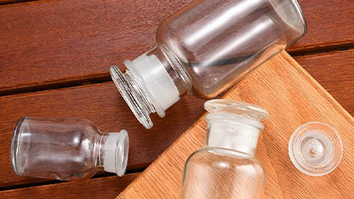 High-Protection Amber Glass Reagent Bottles | Borosilicate Type I（images 1）